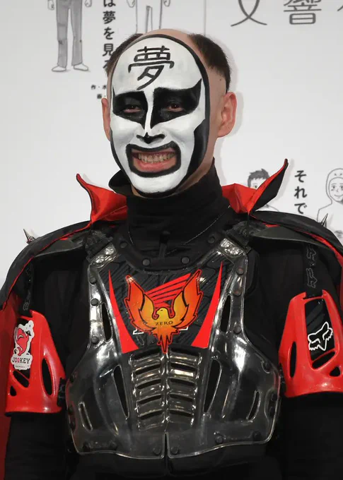 【わかる】芸人・鉄拳「どこにでも『怒る人』っていますよね」職場の人間関係を描いたイラストに共感の声   高校時代のアルバイト経験をイラストに。仕事を覚えるための「怒る人」だけでなく「慰める人」も大切と振り返ります  写真:時事通信