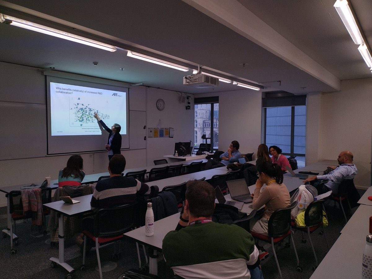 <a href="/MNeulaendtner/">Martina Neuländtner</a> demonstrated the huge potential of employing agent-based models in simulating the effects of policy intervention or behavioural changes of innovating agents in Chinese regions. Closing out <a href="/AITtomorrow2day/">AIT</a>'s contribution to a great #geoinno2024