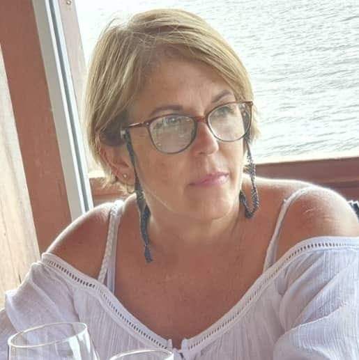 ahsjovenescuba's tweet photo. 🔊NUEVA PRESIDENCIA DE LA @UNEAC_online
⭐Presidenta: la musicóloga Marta Bonet.
⭐Vicepresidenta primera: la periodista Magda Resik Aguirre.
⭐ Vicepresidenta: la destacada artista de la plástica Lesbia Vent Dumois, #MaestradeJuventudes.

Desde la #AHSCuba, muchas felicidades.👏🏻 https://t.co/0fOLrFzUx7
