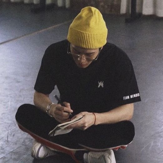 jacksonwvang's tweet photo. @yunaislee Happy twelve to someone who is not only steal my beanie but also steal my heart. ❤️ I love that it’s you. https://t.co/g3G8wIHii3