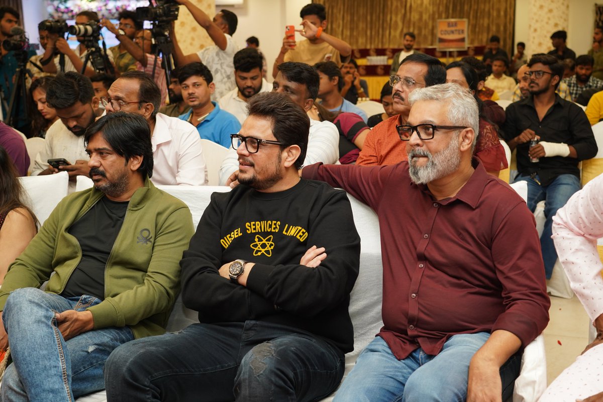 आमचे LEAD'er <a href="/vinod_satav/">Vinod Satav</a>