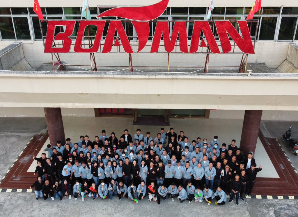 sales8boatman's tweet image. Today we got together to take a photo at the boatman factory #boatman #baitboat #factory #fishing #fishingtackle🥰🥰🥰
