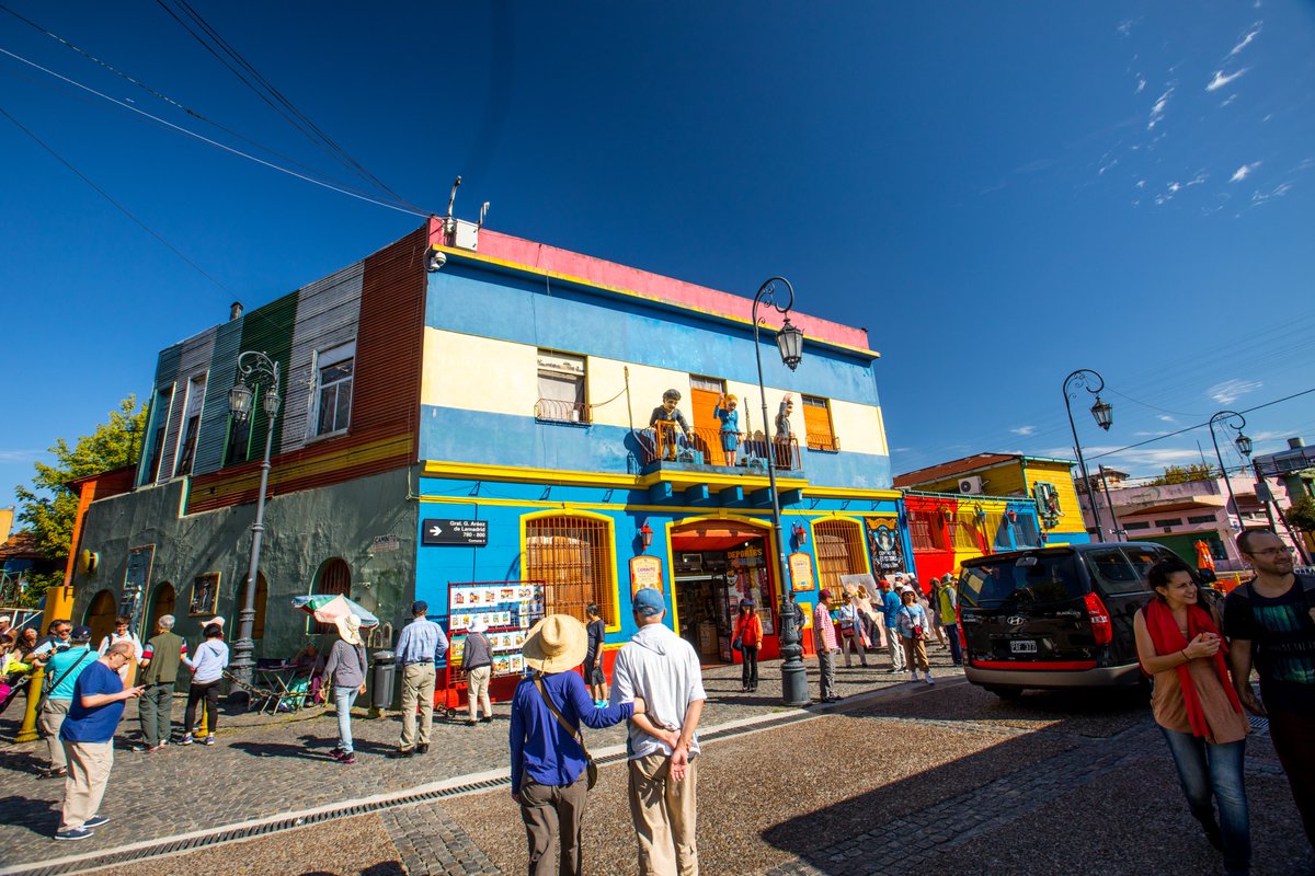 EnTurBA's tweet image. En verano, también #BuenosAires ⛱️

Te presentamos un nuevo buscador de actividades donde encontrarás en un solo lugar toda la oferta turística para disfrutar este #verano de la Ciudad.🙌

Dale click y encontrá tu plan ideal para este verano. 😎turismo.buenosaires.gob.ar/es/verano2024