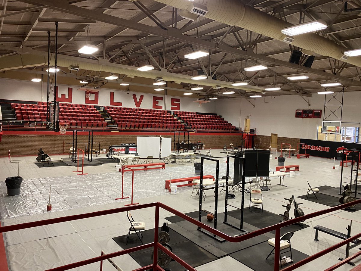 LeafMonty's tweet photo. 24 Hours From Now…
Bars Loaded!!
1st Powerlifting Meet of the Season 💪
#SHUTUPANDSQUAT #1-0
@TxHSPWL @thswpa https://t.co/OwR5pUZ97V