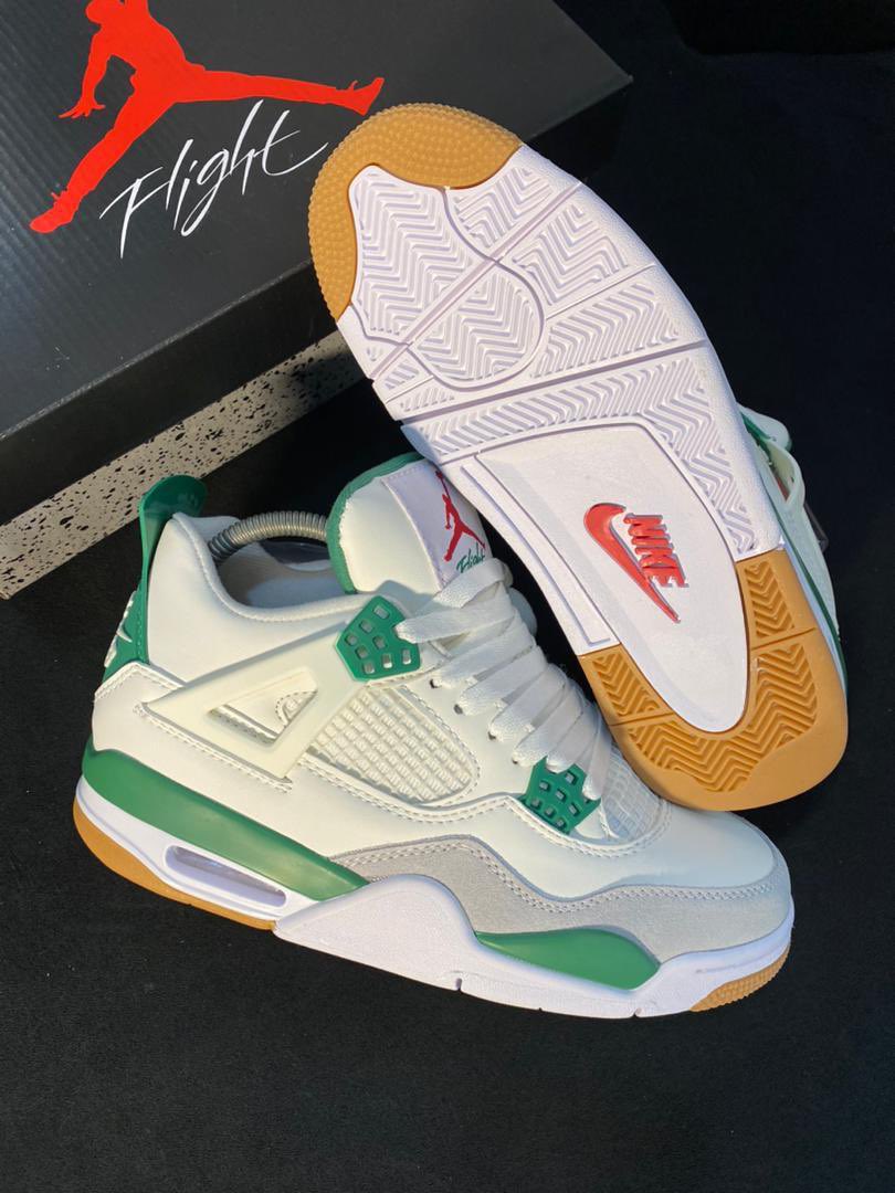 Indulgence_stor's tweet photo. Nike SB Air Jordan 4 “pine green”

Size 40 - 47 

Price: 70k only 

Help repost please, I need your support 🙏🏾 

Available as seen. https://t.co/WzzpmWKmvK