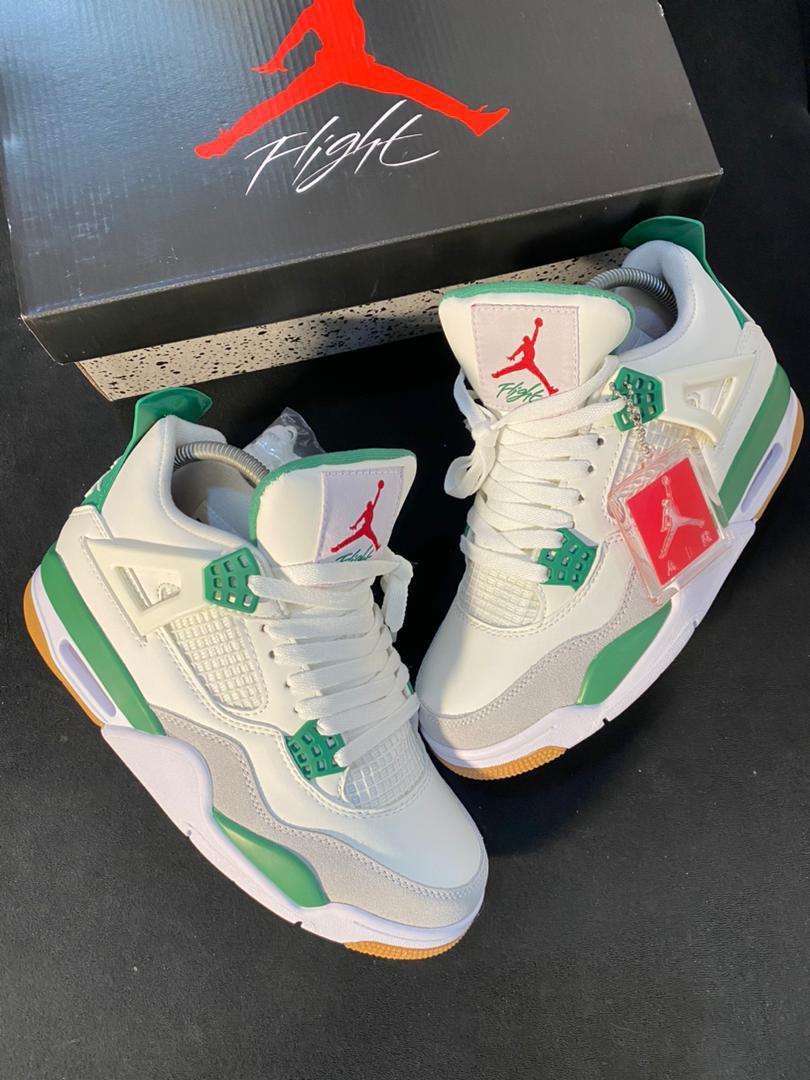 Indulgence_stor's tweet photo. Nike SB Air Jordan 4 “pine green”

Size 40 - 47 

Price: 70k only 

Help repost please, I need your support 🙏🏾 

Available as seen. https://t.co/WzzpmWKmvK