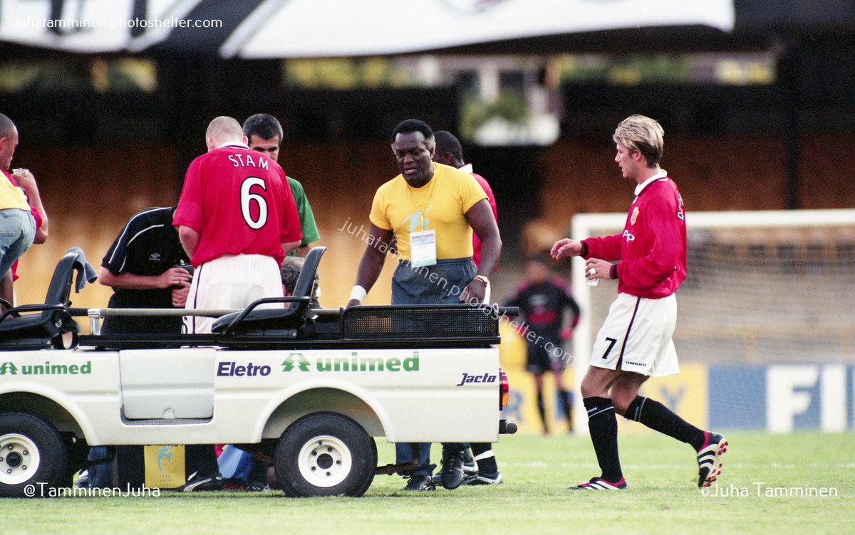 TamminenJuha's tweet photo. In Memoriam Enéas de Andrade, o "Mike Tyson" do Maracanã. Que figura era, sempre sorrindo e de bom humor. #Maracanã #FIFA2000 #ManchesterUnited #ManUtd https://t.co/hr2autgYvL