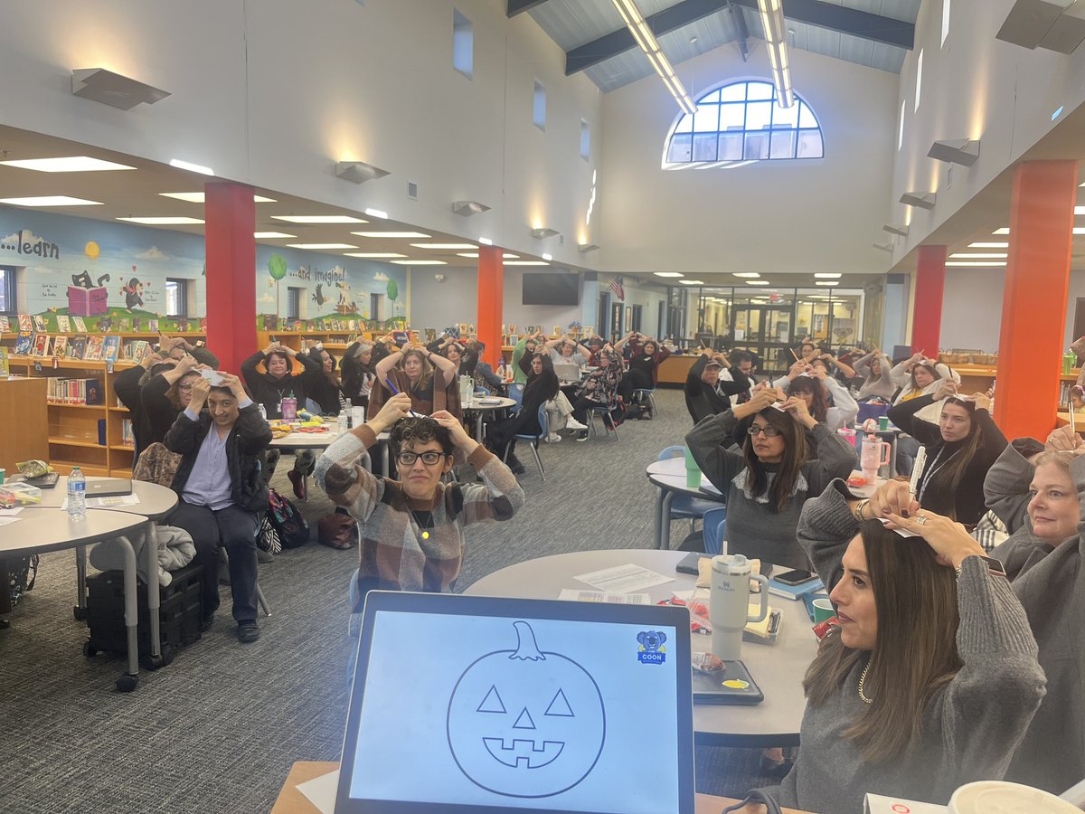 LundquistJess's tweet image. MOY Progress Check was the perfect time to be #goalgetters! Proud of our teachers for working together to:
✔️Analyze Data
✔️Collaborate on Strategies &amp;amp; Adjustments
✔️Make Mid-Year Commitments 

Great things are coming! 

💙🐨💛#TeamCCNation 
#OutstandingTeachers
@NISDCarlosCoon