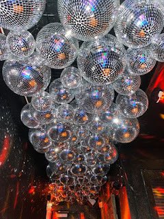 Phonograph Me 🎧 tweet media