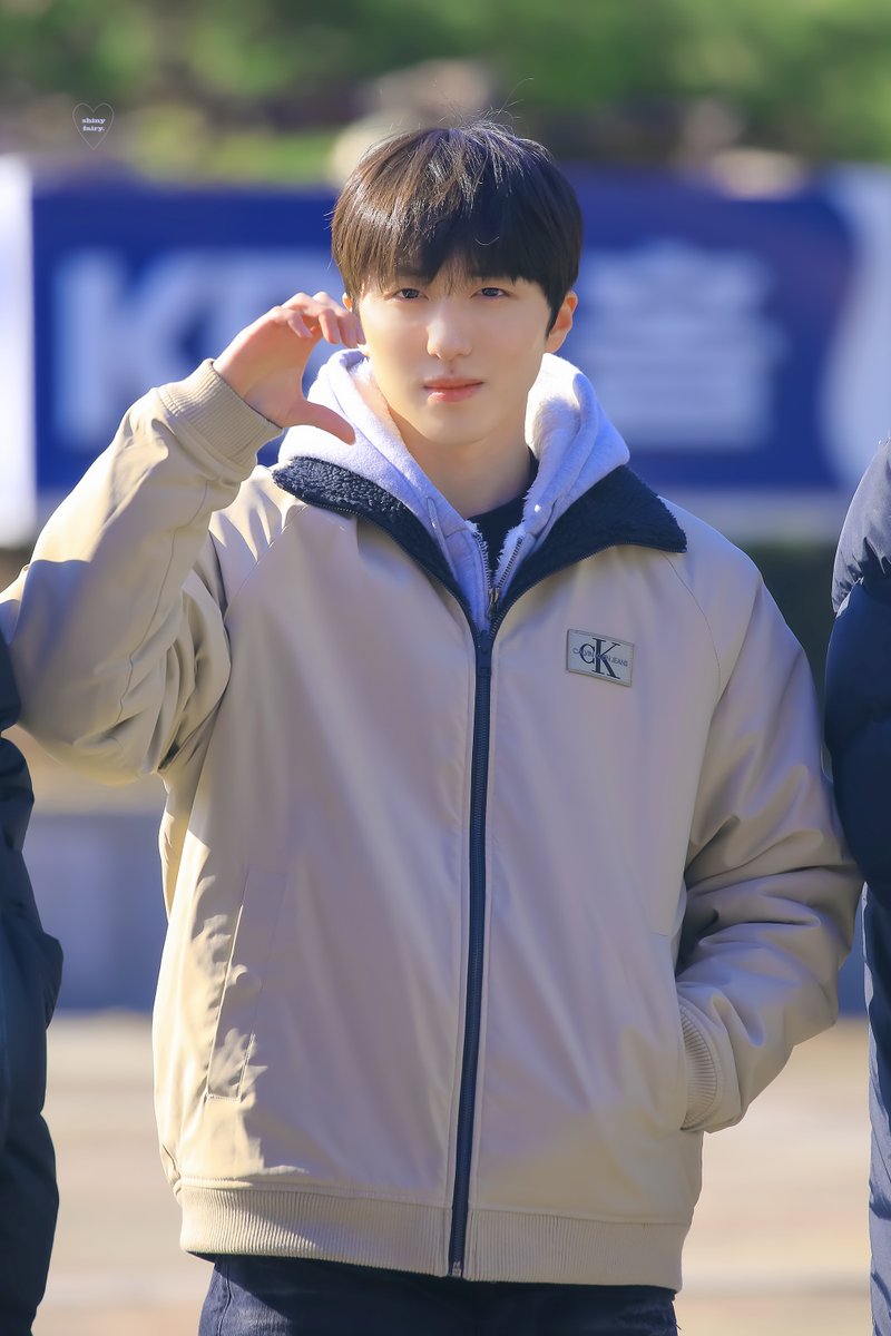 ShinyFairy_cn's tweet photo. 240112 #찬희 #CHANI
.˳⁺⁎ ꒰ఎ ෆ winter boy ෆ ໒꒱ ⁎⁺˳ . https://t.co/BBH9jMFbkb