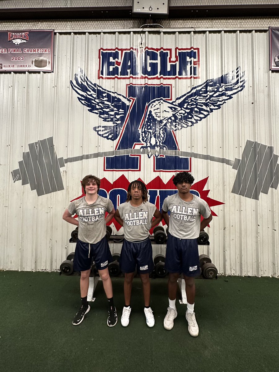🚨LIFTERS OF THE WEEK🚨 Picture 1: Jaxon Arnold, Colter Alberding, Tanner Grant Picture 2: Jacob Showers, Adrion Coleman, Adhav Rajasimhan #BTB | #RecruitTheA