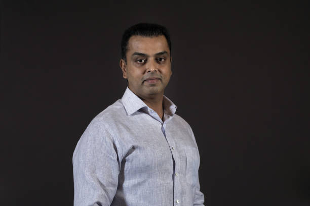 gallinews's tweet photo. Milind Deora Shinde Group mai ?? Mumbai Mein Charchaon Ka Bazar Garam
Read Full News: https://t.co/Dfiin6wls2
#breakingnews #CongressTeam #dailynews #EknathShinde #Gallinews #MilindDeora #MilindDeoraUpdates #Mumbai #MumbaiBuzz #MumbaiCharcha #mumbainews #MumbaiPolitics https://t.co/qE7C35bun3