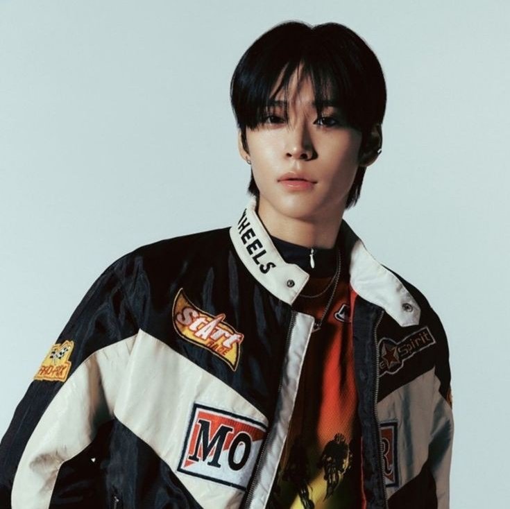 tonsohee's tweet image. eunseok being an ALPHAAA 

– a thread