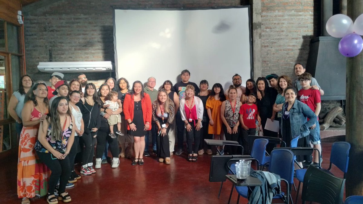 Programa_Lazos's tweet image. Como un modo de celebrar y reconocer los procesos del trabajo realizado junto a las familias beneficiadas, se realizaron hitos de cierre del Programa #Lazos 2023 en las comunas de #Quilpué #SanBernado y #PuenteAlto junto a alcaldes, concejales, familias beneficiadas y equipos.