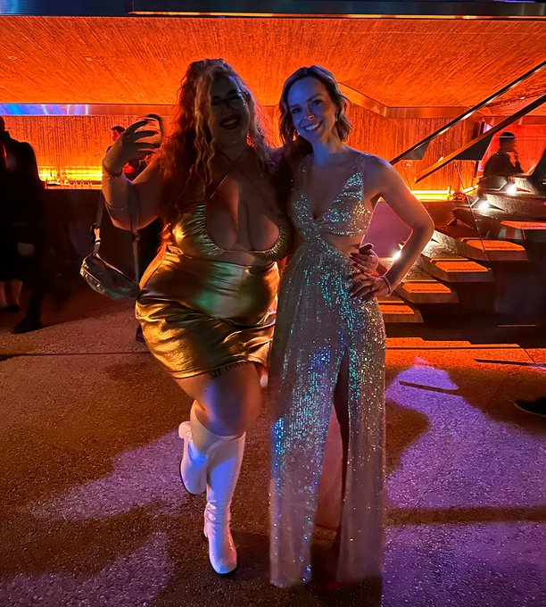 Support Canadian 🇨🇦 talent at this year&rsquo;s @AVNawards! Myself and @GwenAdora are up for Female Indie Creator<a class="tags" target="_blank" title="On Twitter" href="/?out=eyJ0eXAiOiJKV1QiLCJhbGciOiJIUzUxMiJ9.eyJpYXQiOjE3MjI0ODczMDEsImlzcyI6InR3cG9ybnN0YXJzLmNvbSIsIm5iZiI6MTcyMjQ4NzMwMSwiZXhwIjoxNzU0MDIzMzAxLCJyZWRpcmVjdF91cmwiOiJodHRwczovL3R3aXR0ZXIuY29tL0FWTmF3YXJkcyJ9.Tgk3jBUJkJStUQpC1b-1tdABNsMoF-B5bGX3suTqGEMLKyOmMeoK1gBI4b31y9YM1eDjnYNvfVOCmzqUD8zG6A">@AVNawards</a><a href="/tag/avnawards"class="tags"><span>#avnawards</span></a>