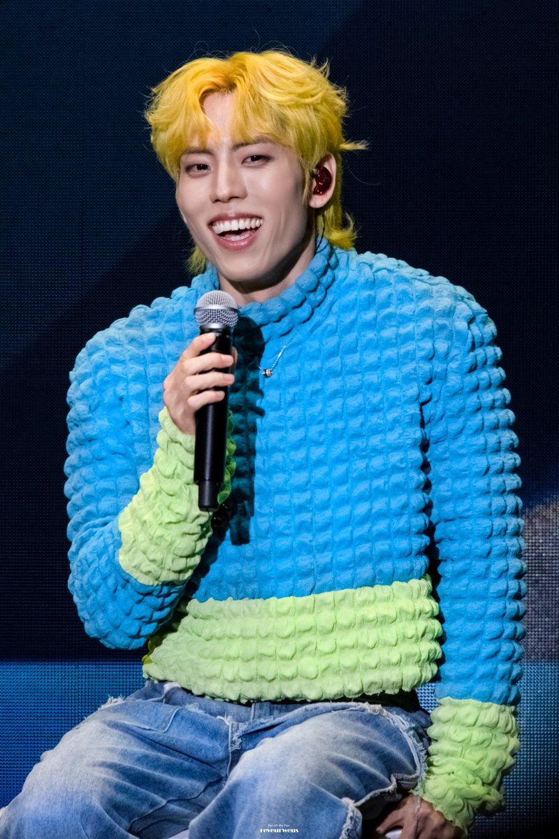 reveurweus's tweet photo. 231130  <WORKCATION> in HK

這樣子笑會讓人戀愛的...

#인피니트 #장동우 #동우 #張東雨
#INFINITE #DongWoo #WORKCATION_HK https://t.co/Hizw0x2nqD
