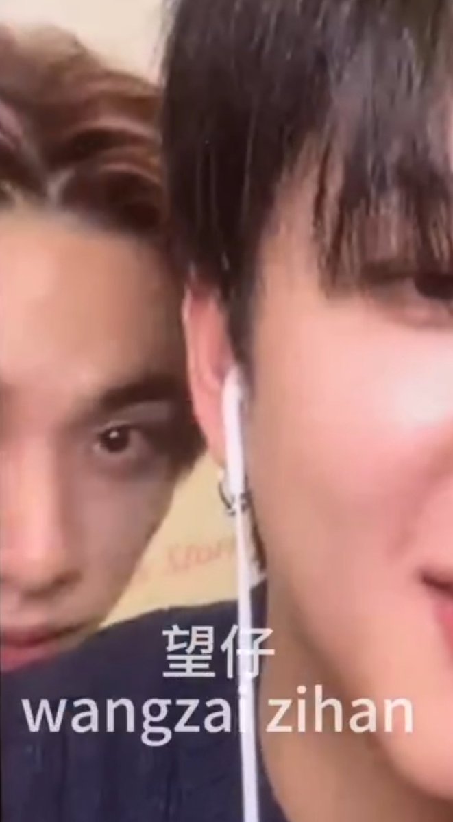 oujihyunjini's tweet photo. 눈이 너무 초롱초롱해ㅋㅋㅋㅋㅋㅋㅋㅋㅋㅋ https://t.co/FQFEV7enz5