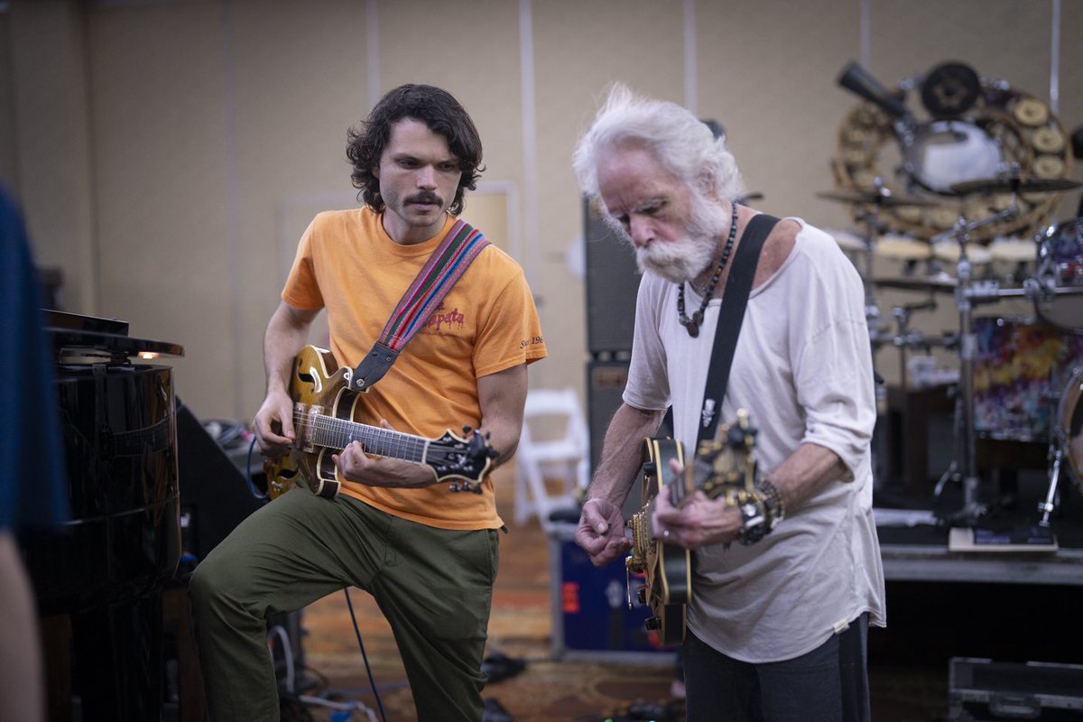 BobWeir's tweet image. 📸: Chloe Weir