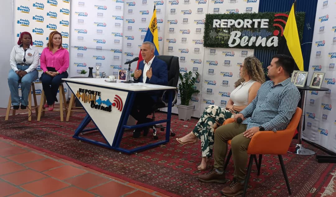 12ene## Hoy desde el programa #ReporteBernal166, el Presidente del Concejo Municipal Bolivariano Yeison Useche, dio a conocer el trabajo realizado desde el Concejo Municipal, sobre el inicio de las Fiestas del Táchira con el Bando de Feria.