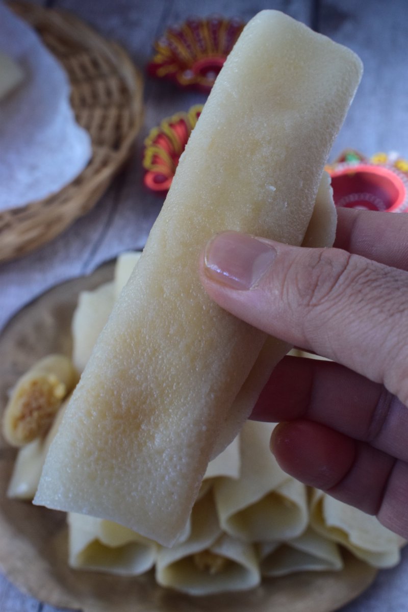 RumkiSpoon's tweet photo. Recipe link: https://t.co/BASOvntLCd

#patishaptapitha is one of the most renowned &amp; scrumptious #Bengalipitharecipes It is a type of stuffed pancake prepared in #poushparbon
#rich #homemade #indianfoodbloggers #delicious #vegetarian #pithepuli #goodfood #bengalirecipes #dessert https://t.co/BmCPgt0TWT