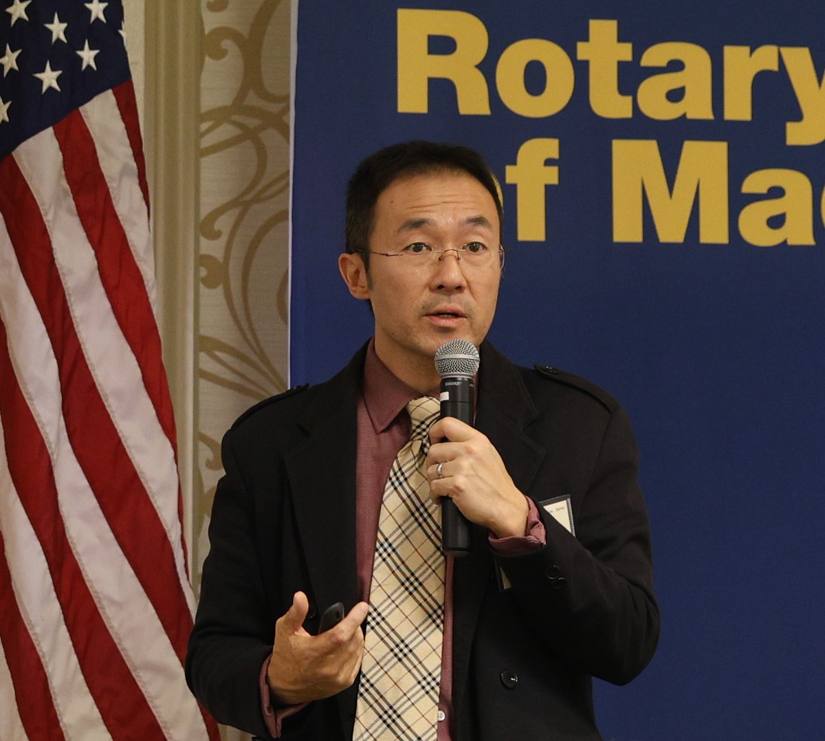 RotaryMadisonWI's tweet photo. @RotaryMadisonWI featured guest speaker on Jan 10 at the Park Hotel was UW-Madison Professor Nam Kim who talked about his family's journey to becoming American citizens. https://t.co/mFtrCA10Eh