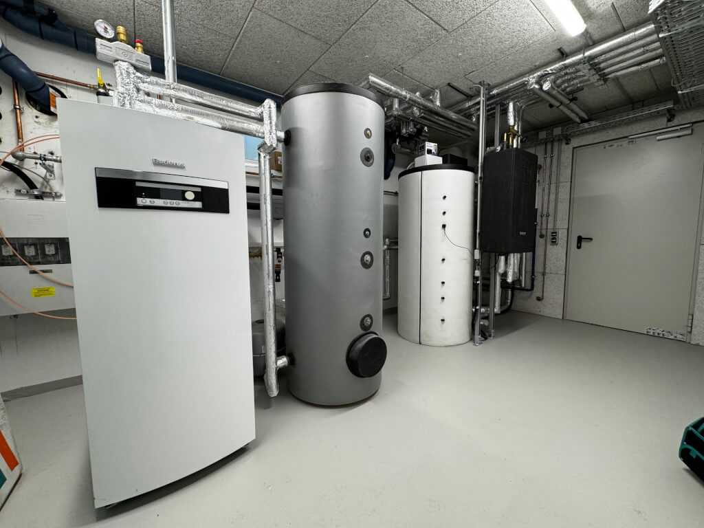 Fertigstellung eines 8-WE Neubaus mit einer Hybridanlage chmp.ly/zTi