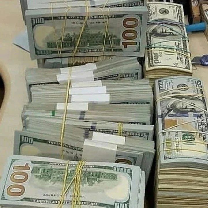 Ervinnft's tweet photo. Dumping 1 $ETH into a random wallet 

🅿Follow 
🅿Rt and ❤
🅿Drop your addresses 
                 ($ETH ONLY) https://t.co/MRRW6mgGDS