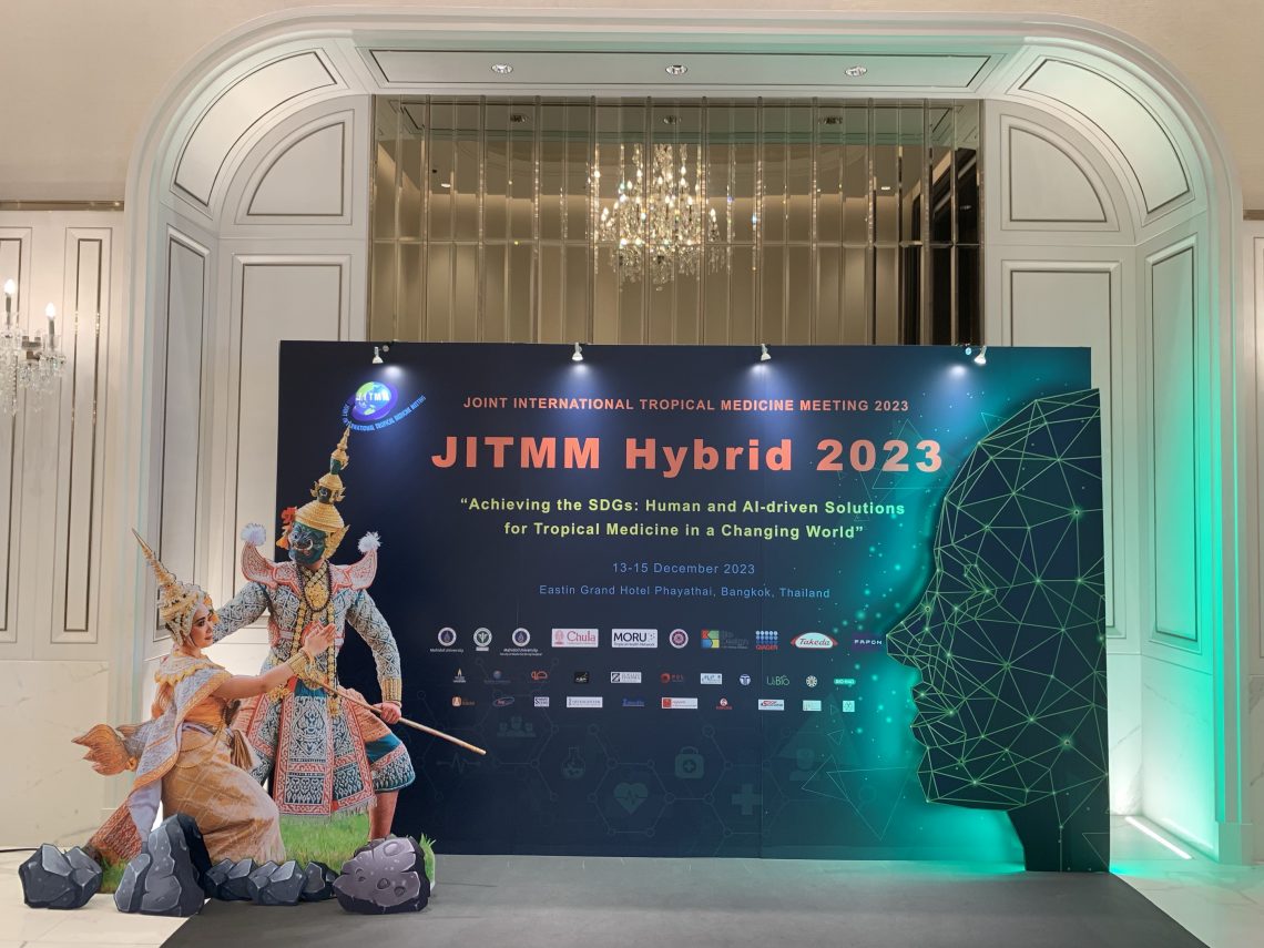 GIScienceHD's tweet photo. #GIScience at @JITMM Hybrid 2023⚕️
🗣️Steffen Knoblauch presented his work at the Joint International Tropical Medicine Meeting
He spoke about the role of #BigSpatialData and #ObjectDetectionModels in the prevention of vector-borne diseases🦟
More infos:
https://t.co/rlDeED3SiL https://t.co/9jlVk1VnFj