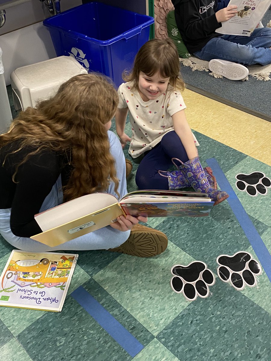 haleymae33's tweet photo. Our 5th graders had a blast reading with our UPK 3 friends this morning!📚#GanandaProud https://t.co/vZQz5RHcRR