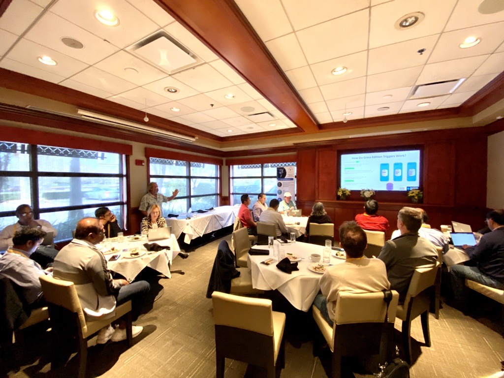 ViscosityNA's tweet image. Fantastic day at the Oracle Database Tech Day Tour in Tampa with the Suncoast Oracle User Group! 🚀 Thanks to our amazing presenters, engaging attendees, & special guests from #Oracle. We explored #OracleDatabase23c, #MySQLHeatwave, & more.
#ViscosityNA #OraPub