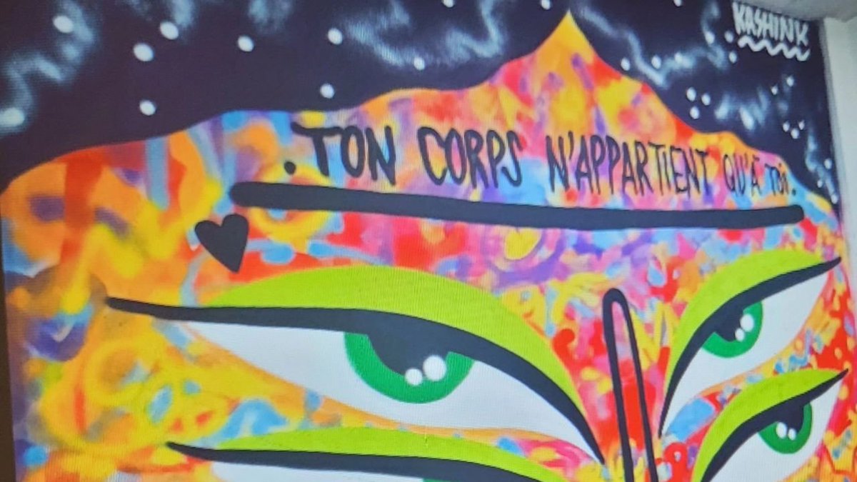 acstrasbourg's tweet photo. Sous l’impulsion de la célèbre artiste #Kashink, les collégiens de Lezay-Marnésia, Solignac, Stockfeld et Hans-Arp ont réalisé une fresque collaborative pour exprimer leur rapport au corps et à leur identité. 

Mieux appréhender les questionnements de l'adolescence #CitéEducative https://t.co/oAhgwuwdRH