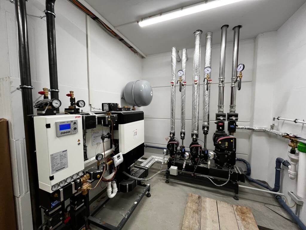Innovative Heiz- und Kühltechnologien in der modernen Tischlerei – Schnelle Umsetzung und hohe Effizienz chmp.ly/zTm
