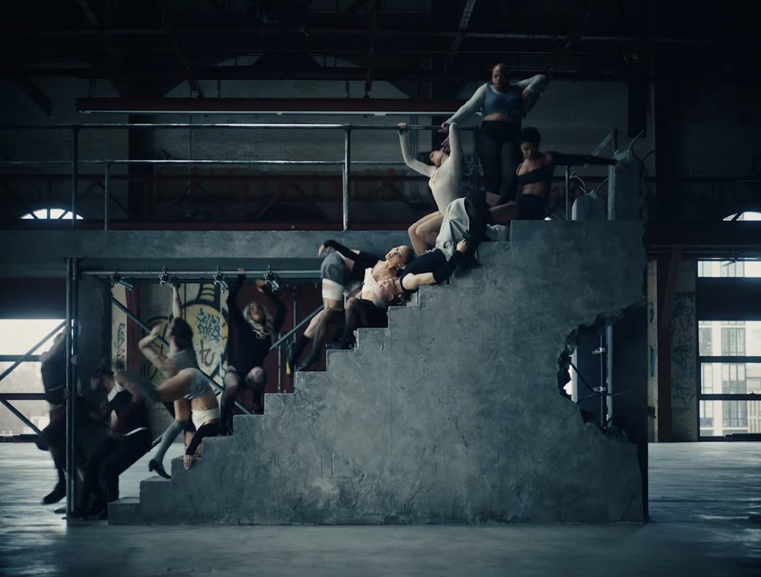 ALSO HELLO THE SWEETENER STAIRS?