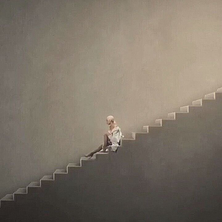 ArianaToday's tweet photo. 🤍 https://t.co/dfxiJKgWmS