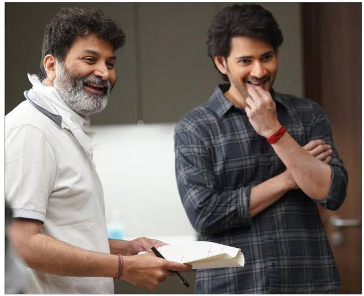 bolisetti_satya's tweet photo. కుటుంబ సమేతంగా #గుంటూరు_కారం
చూశాం, చాలా బాగుంది

త్రివిక్రమ్ శ్రీనివాస్ దర్శకత్వం బాగుంది..
మహేష్ బాబు నటన అద్భతం కెరియర్ లోనే ఒక మంచి చిత్రం..
తెలుగు అమ్మాయి శ్రీలీల నటన, డాన్స్ అద్భుతం..

అమెరికాలో చూశాం, సినిమా బాగోలేదని నెగటివ్ టాక్ పూర్తిగా వాస్తవ విరుద్ధం

@urstrulyMahesh https://t.co/SH6M3jYWSR