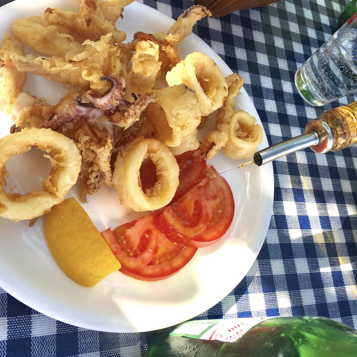 dineatme's tweet photo. Beautiful Calamari https://t.co/mxosyJHXep