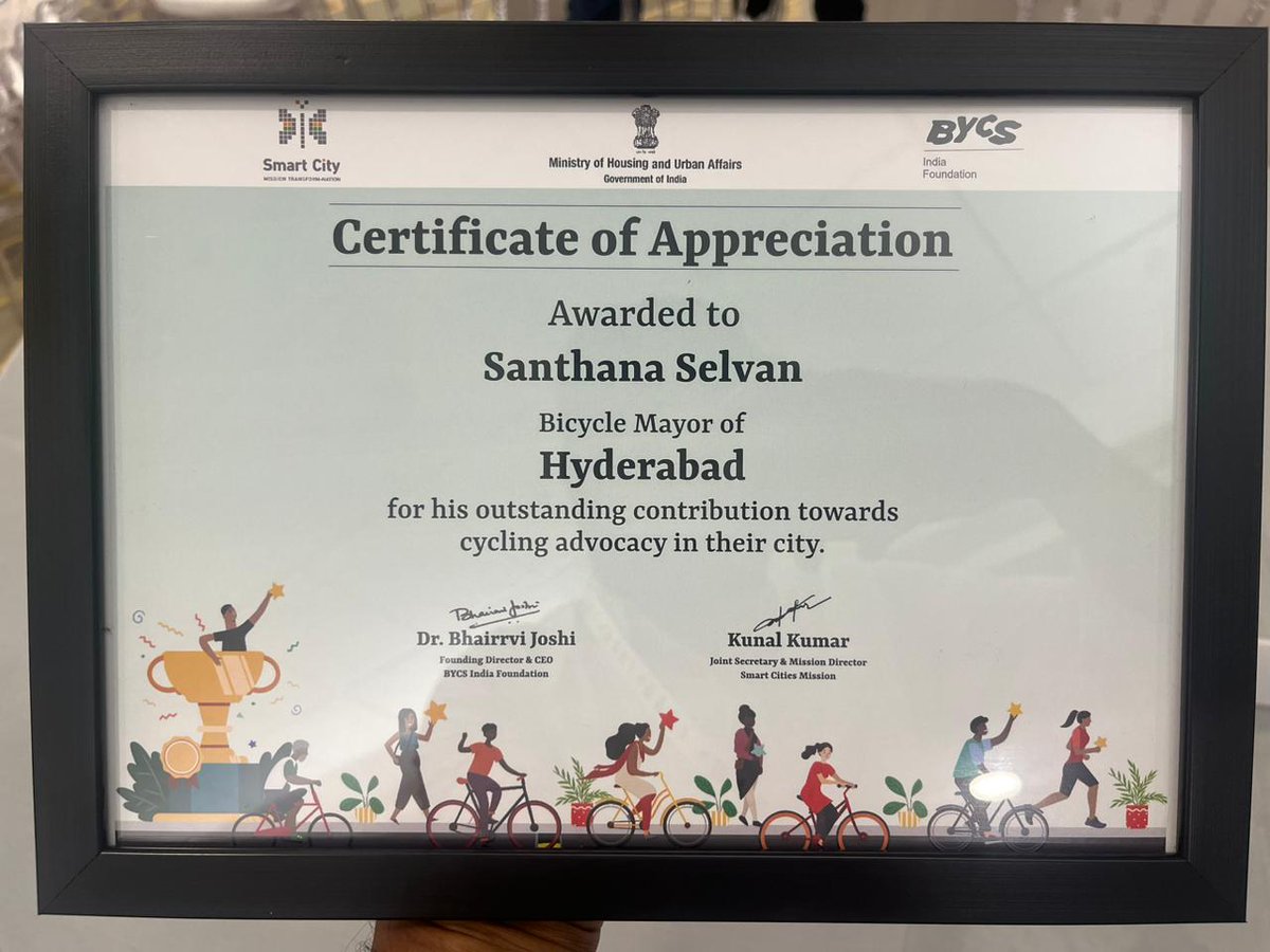 Ravi_1836's tweet photo. Congratulations #BicycleMayorOfHyderabad @sselvan #bycs #bycsindia, Certificate appreciation from #SmartCities @SmartCities_HUA Ministry of Housing & Urban Affairs ( Government of India ) & @BYCS_org @MoHUA_India @BYCSIndia
It's a proud moment for the Cycling community of Hyderabad
#hyderabadwalkabilityrevolution
#hyderabadCyclingRevolution
#HyderabadCycling
#hyderabadcyclingcapitalofindia
#HyderabadCyclingTrack
@CPHydCity @CPCyberabad @AddlCPTrfHyd @TelanganaCMO @hydcitypolice @HydcyclingRev @amksocialwork @Team_Road_Squad @amksocialwork @TopDriverIndia @shilpavallik
@arjitsoni12 @modacitylife @DrBhairrviJoshi @HumansofHyd @PrathapaRAvva @historianhaseeb @skc2090 @HCSC_Hyd @ManVJp @ALitRunner @HYDTP @akhil_rao_arc