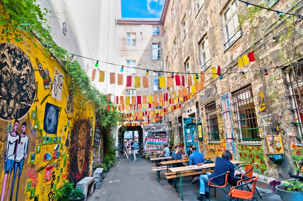 Curious about #streetart? Check out the 5 #graffiti capitals of the world in our latest article 🖼 Link below!

➡easyvoyage.co.uk/news/article-3… 

📸Eddy Galeotti / <a href="/Shutterstock/">Shutterstock</a> 

#travel #berlin #london #city