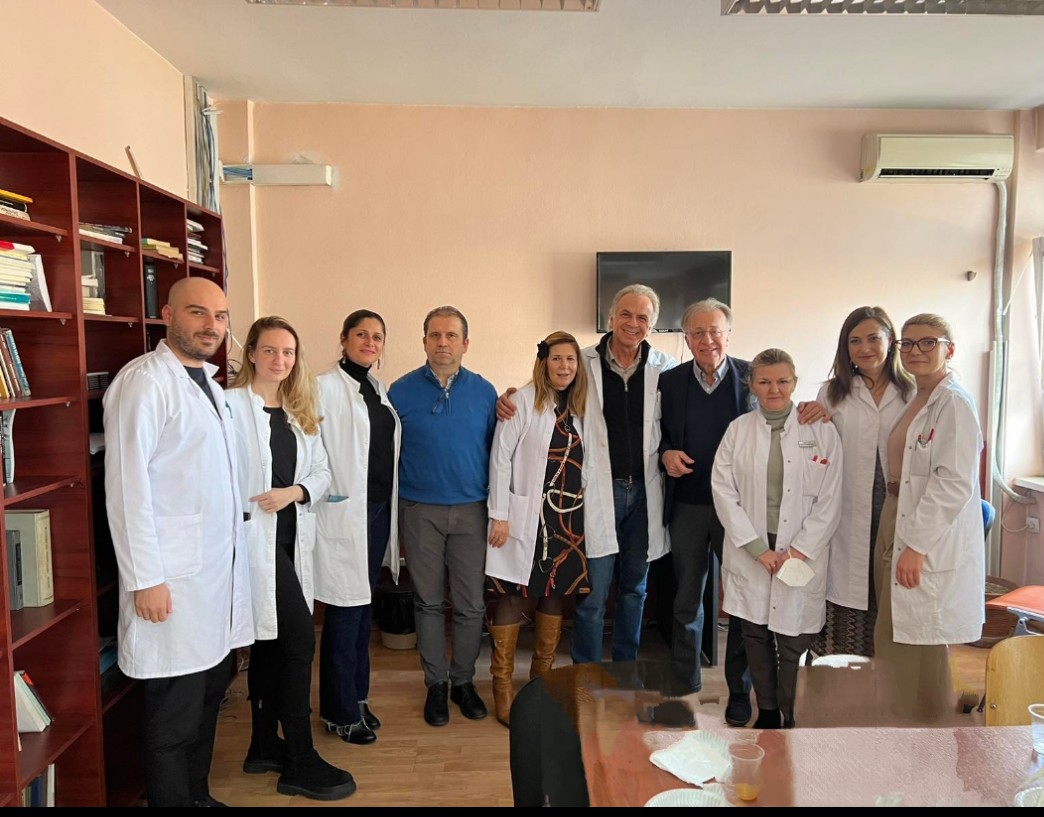 Gordana Petkovska (@gordana5kovska) on Twitter photo Exciting day at the University clinic for radiotherapy and oncology, Skopje. Visit from the greatest Alberto Costa 🚨🚨🚨 <a href="/ESOncology/">ESOncology</a> Exciting day at the University clinic for radiotherapy and oncology, Skopje. Visit from the greatest Alberto Costa 🚨🚨🚨 <a href="/ESOncology/">ESOncology</a>