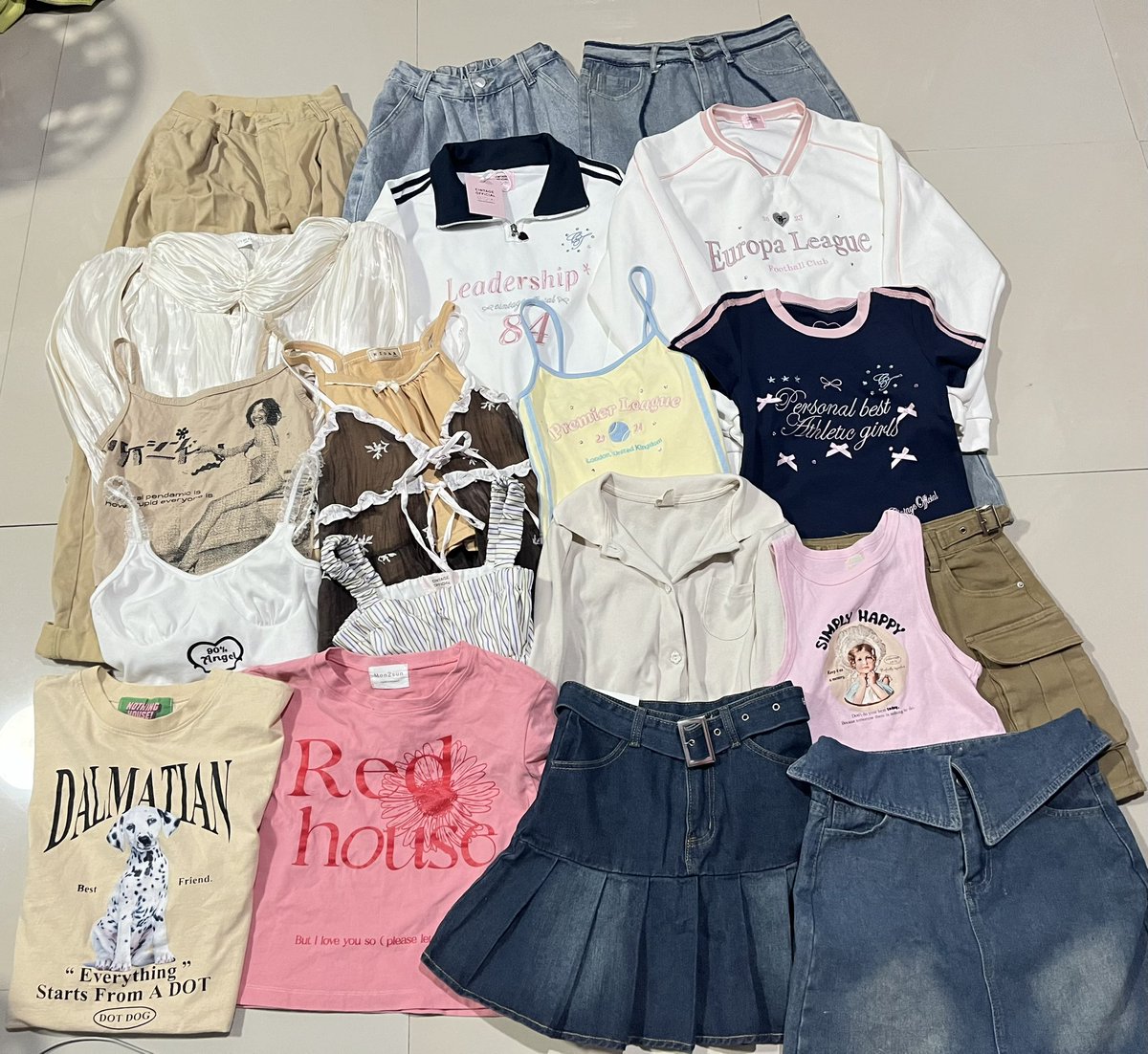 nonkoy09's tweet photo. 🧸 ส่งต่อเสื้อผ้าน่ารัก  มีมากกว่าในรูป 🍯
รี+ฟอลลด 5฿ 
🎀 ลงวันเสาร์ 18:30น.

#เสื้อผ้ามือสองสภาพดี #ส่งต่อเสื้อผ้ามือสอง #เสื้อผ้ามือ2 #เสื้อผ้า #ส่งต่อ #เสื้อผ้ามือสอง #เสื้อผ้ามือสองราคาถูก #โล๊ะตู้ #vghbkk  #cintageส่งต่อ #stylistshop https://t.co/UVCR9j6KUc