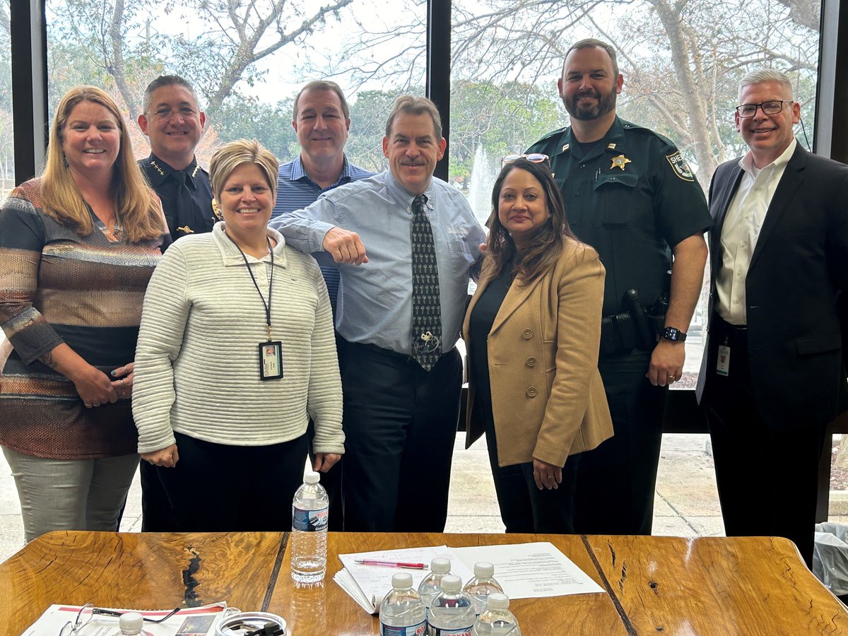 cityportorange's tweet photo. π€.@PortOrangeMayor , π Police Chief, π’ City Manager, and π₯ Assistant City Manager met with counterparts from .@volusiaschools to explore collaborative efforts in enhancing safety and security on campus for the benefit of our students #SafetyCollaboration #CommunityUnity https://t.co/atfg2NPpYY