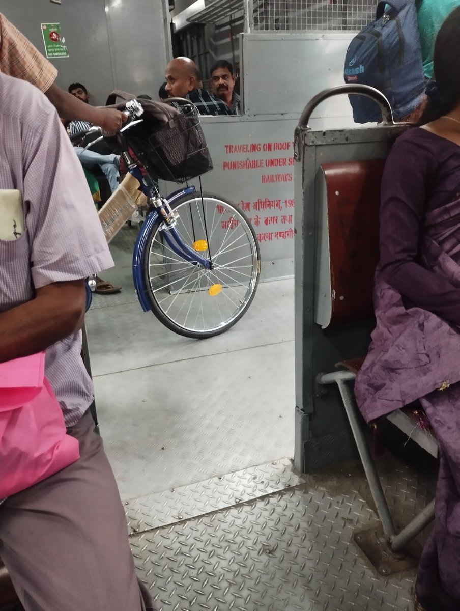 Someone loaded a cycle on the mrts. @fmrock