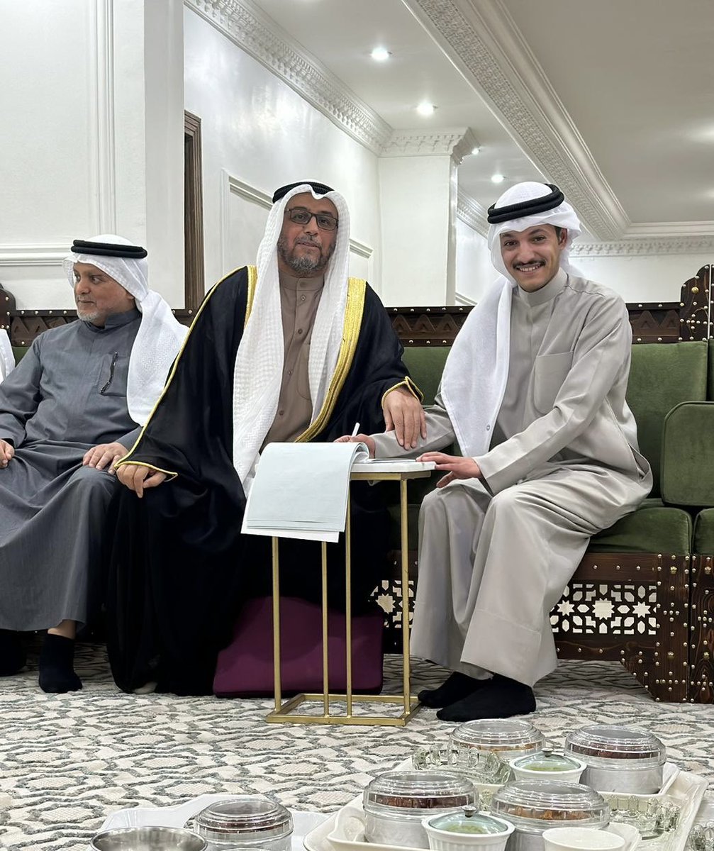 الحمدلله الذي بنعمته تتم الصالحات 
تم بحمد الله وتوفيقه " عقد قراني " 
راجياً من المولى التوفيق لي ولكم 

اخوكم : حمد راشد الشمالي