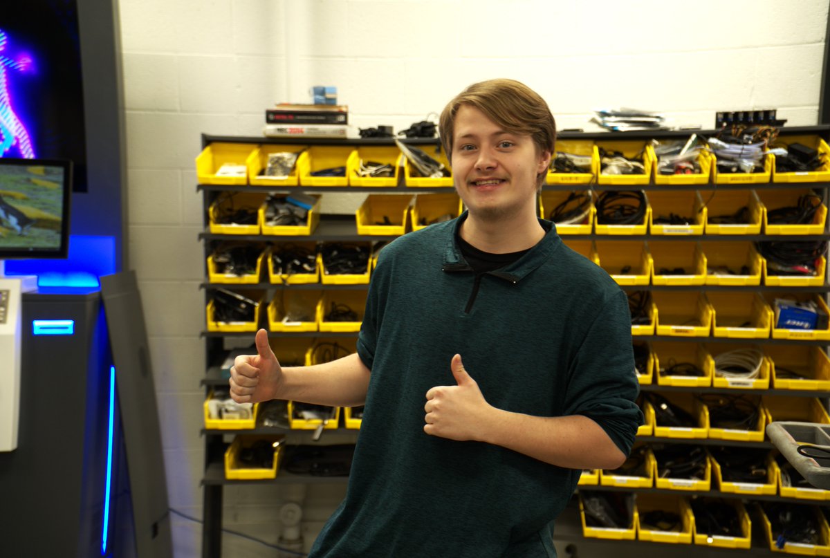 HarborInd's tweet photo. In honor of #nationaltechnologyday this month, we wanted to give a shoutout to our awesome Tech Team! 🔌

Our Tech Lab is where the Harbor technology magic happens.

Thank you to everyone on our Tech Team for all of your hard work.

#HarborInd #HarborDigital #TechnologyDay https://t.co/gy6oEBRAdv