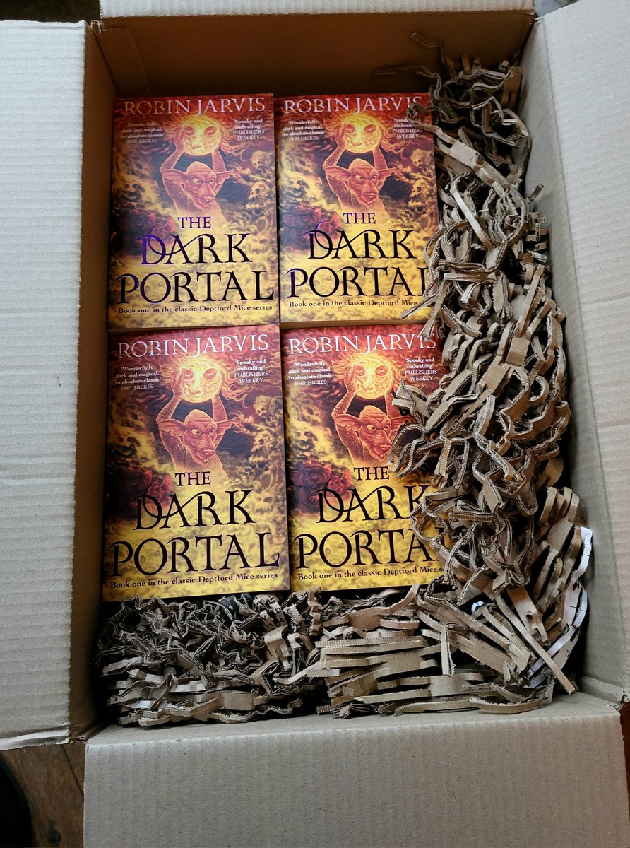 RobinJarvis1963's tweet photo. Author copies are here! Wooohoooo! https://t.co/9EYPrtgGyn