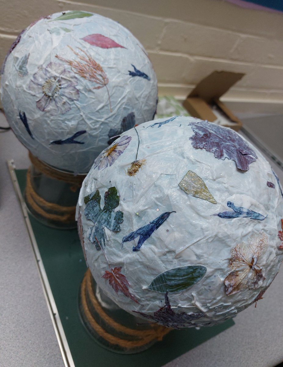 Garlic and onion growing on despite the wet and cold! Today, we used our pressed colourful autumn leaves and flowers...but what for? Can you guess? Finished article will be posted next week!