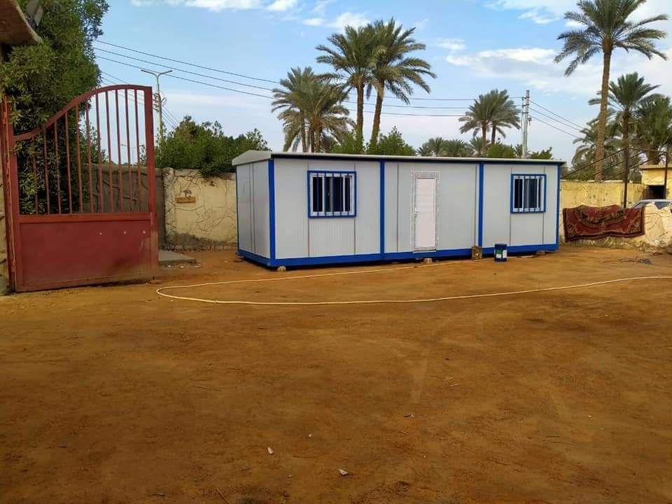 @مجمع الصداقه الصناعي للبيوت الجاهزه والكرفانات المتنقله  مكاتب ادرايه -غرف حراسه-
اكشاك-مجالس -وكافه الاعمال المعدنيه 
772341661/عدن دار سعد