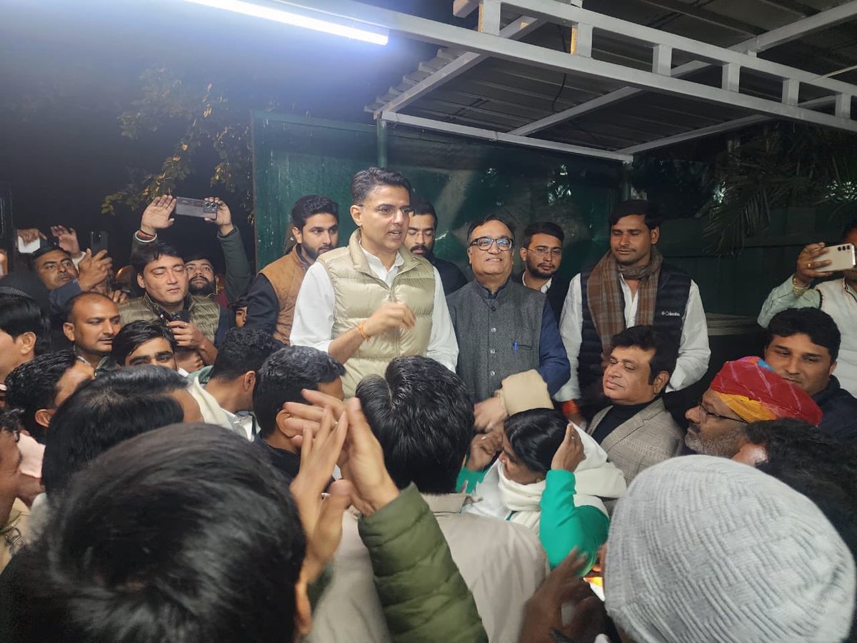 soumodiptoroyy's tweet photo. Sachin Pilot led Congress leaders to encourage crores of rupees donation through Donate for Desh 🔥

He asked 138 congress leaders to donate ₹1.38L each to the party campaign and he succeeded.

138000 x 138 = ₹19044000
 Great gesture from @SachinPilot  Ji https://t.co/YzVL7ULhkc