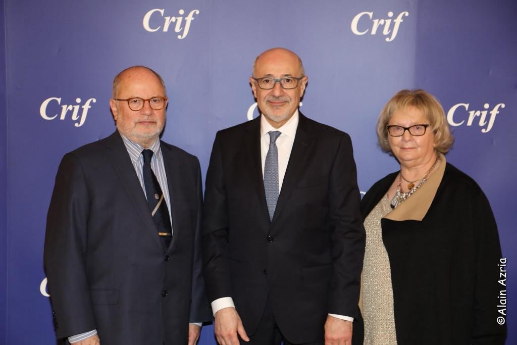 Peine immense en apprenant le décès brutal de Samuel Sandler. Depuis l’attentat à l’école Ozar Ha Thora, il s’est battu sans relâche pour maintenir vivante la mémoire de son fils Jonathan et de ses petits-enfants Gabriel et Arié. Condoléances attristées à son épouse et à sa fille