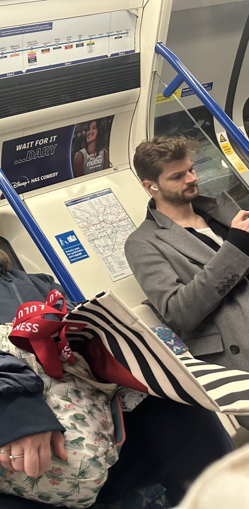 eileen is a ☆ tweet media